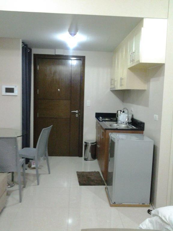 One Palm Tree Villa Cc9N Manila Exterior foto